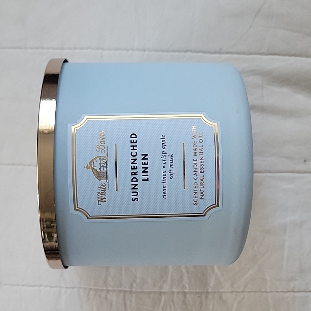 White Barn Candle